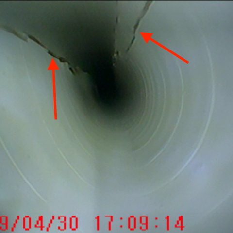 Détection de fuite piscine – nos spécialistes en réseau d’évacuation dans le Vaucluse Illustration travaux de plomberie piscine dans le Vaucluse par ASD Canalisation - Réparation sans casse