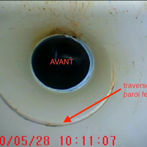 Vue avant une réparation sans casse sur une canalisation par ASD Canalisation.